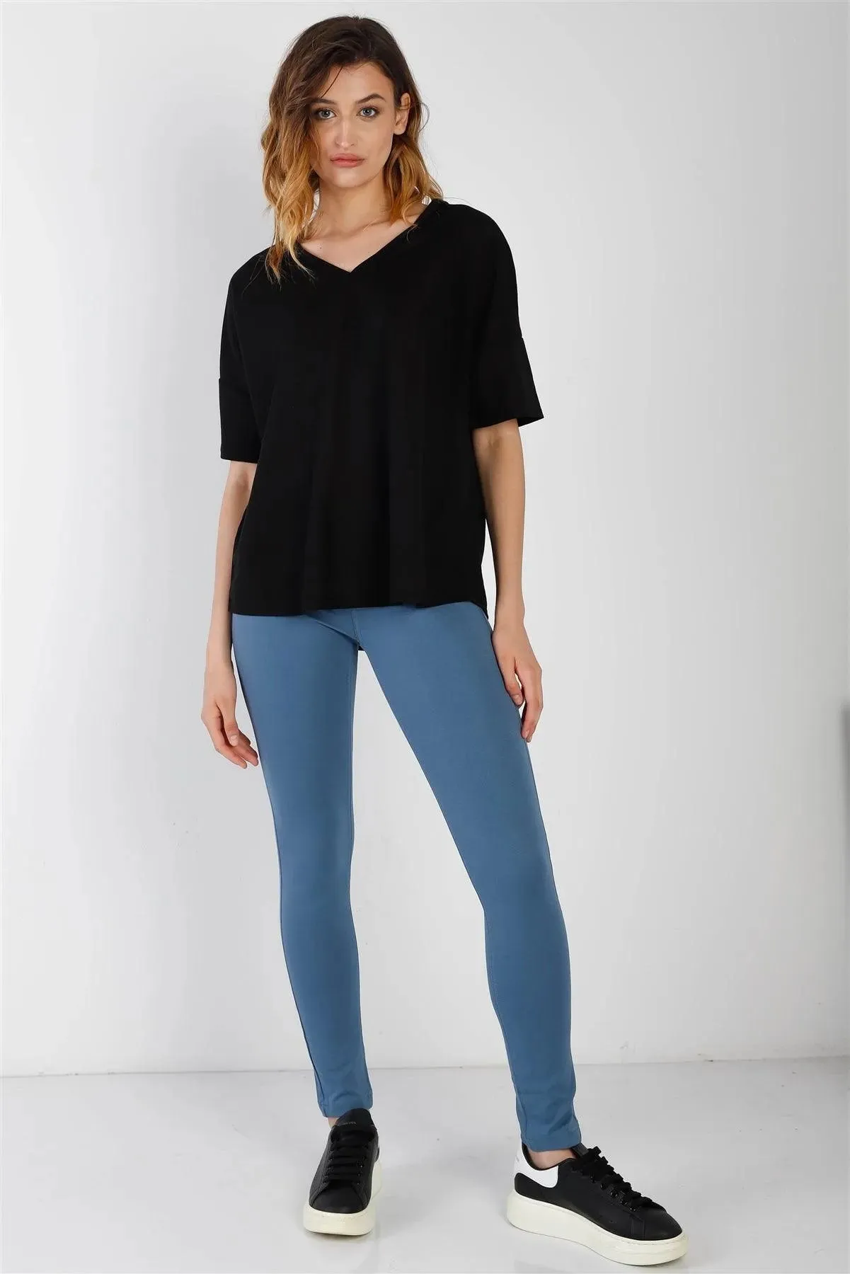 Black V-Neck Short Sleeve Relaxed Top /1-1-1