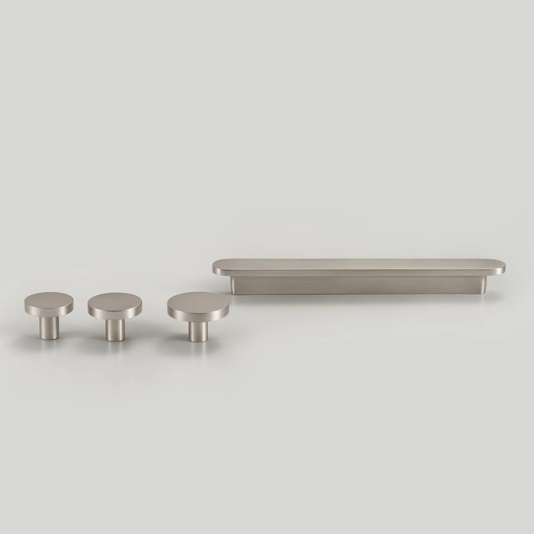 COMMET Solid Brass Handle