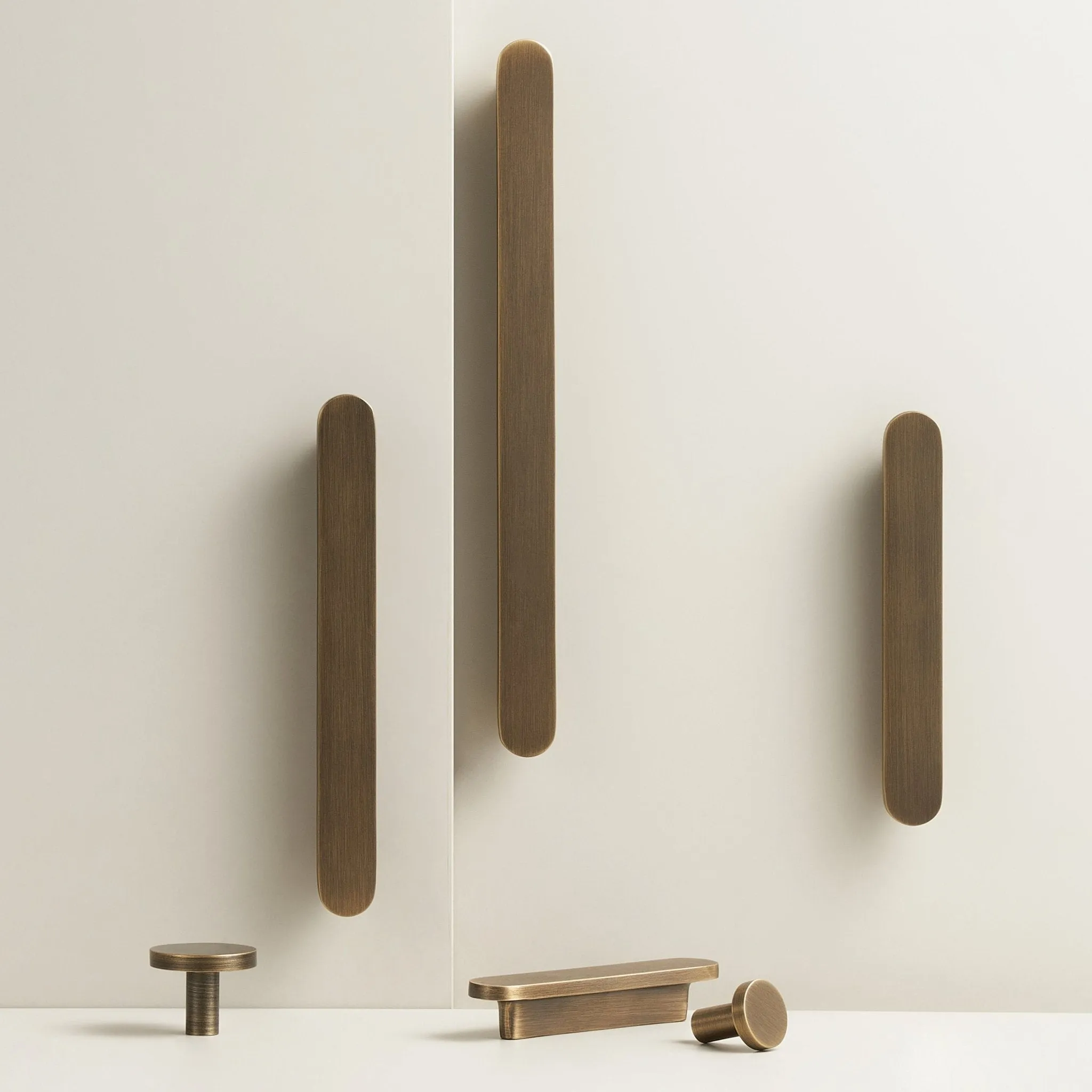 COMMET Solid Brass Handle
