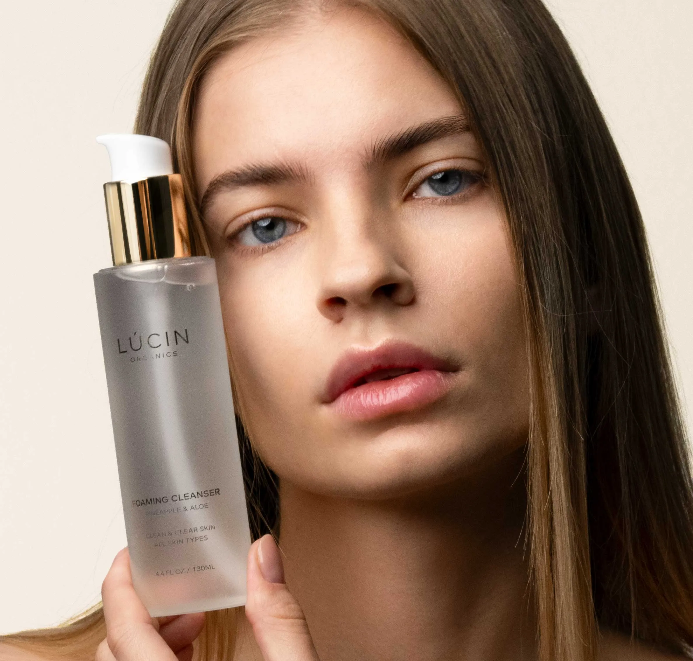 FOAMING CLEANSER