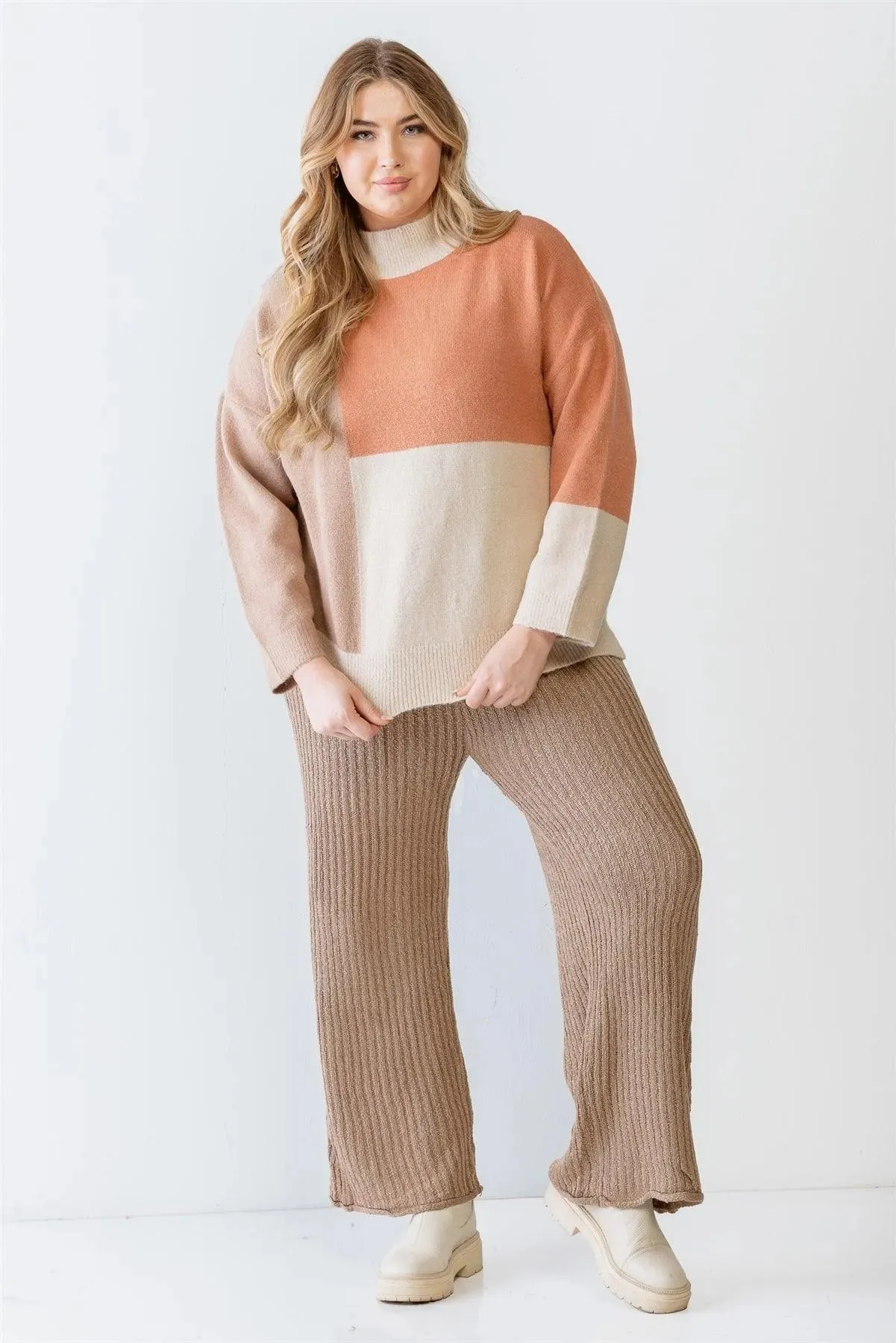 Junior Plus Blush Colorblock Knit Long Sleeve Sweater /3-2-1
