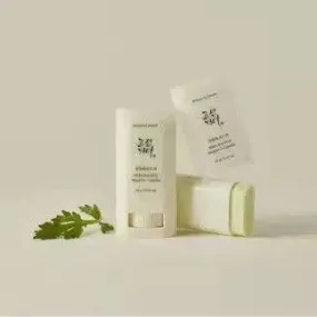 MUGWOR CAMELLIA SUN DEFLECTOR STICK SPF 50  PA     18g
