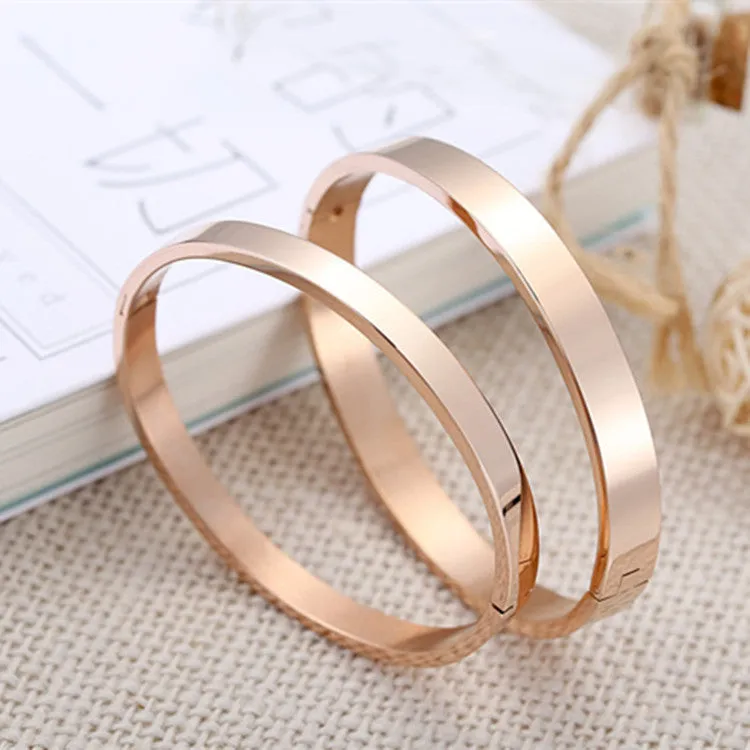 Rose gold smooth bracelet