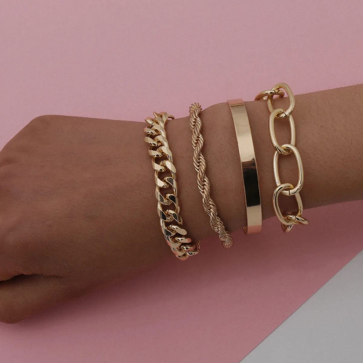 Smooth C-shaped mixed twist chain bracelet
