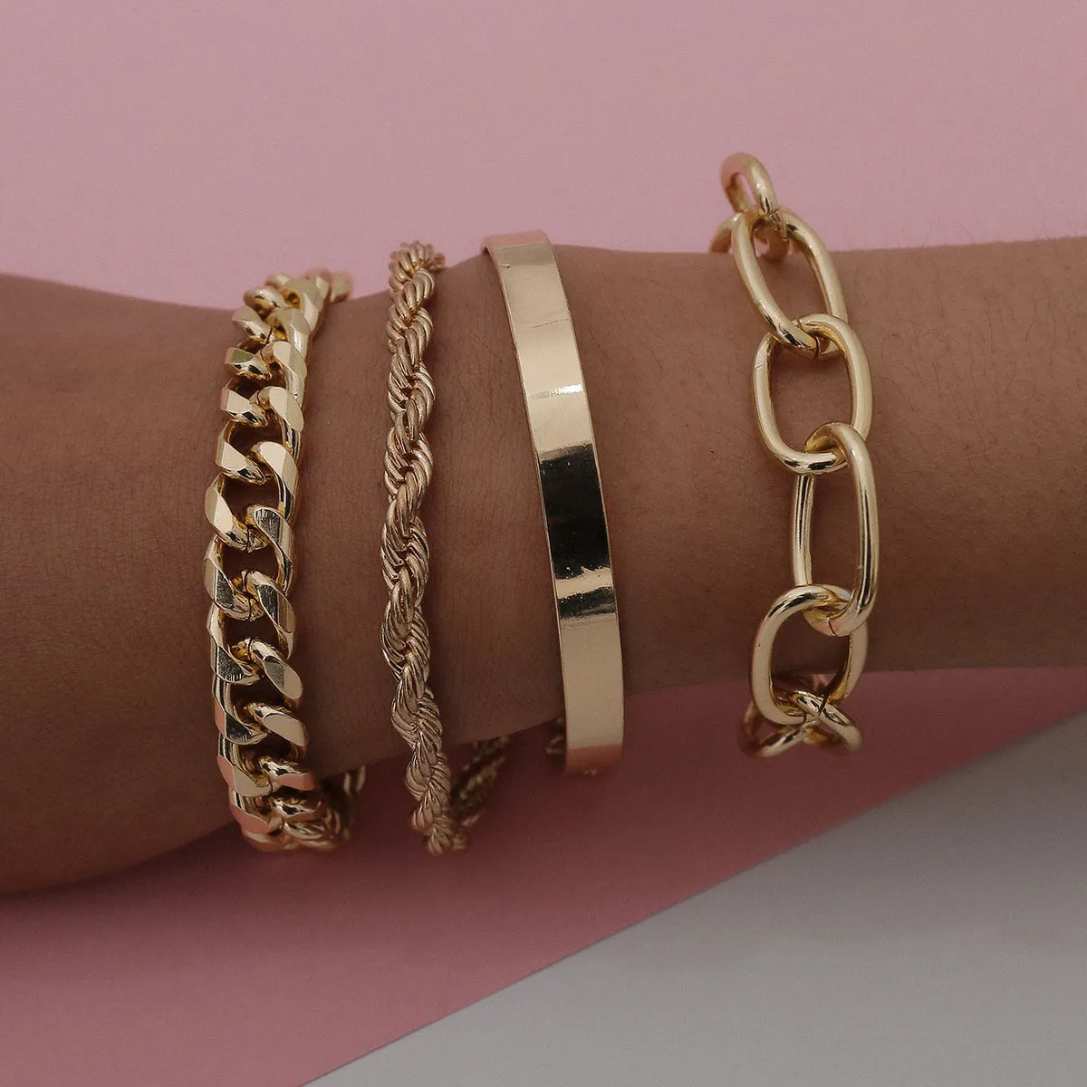Smooth C-shaped mixed twist chain bracelet